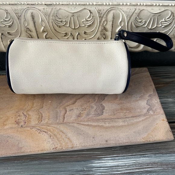 Cream Canvas Navy Blue Trim Cylindrical Barrel Wristlet Travel Bag Pouch Clutch - Picture 14 of 16